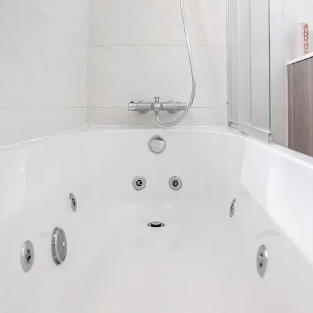 Praia Da Luz Between Luz And Burgau With Shared Pool Villa *