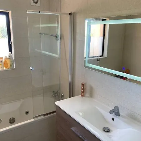 Praia Da Luz Between Luz And Burgau With Shared Pool * لاغوس